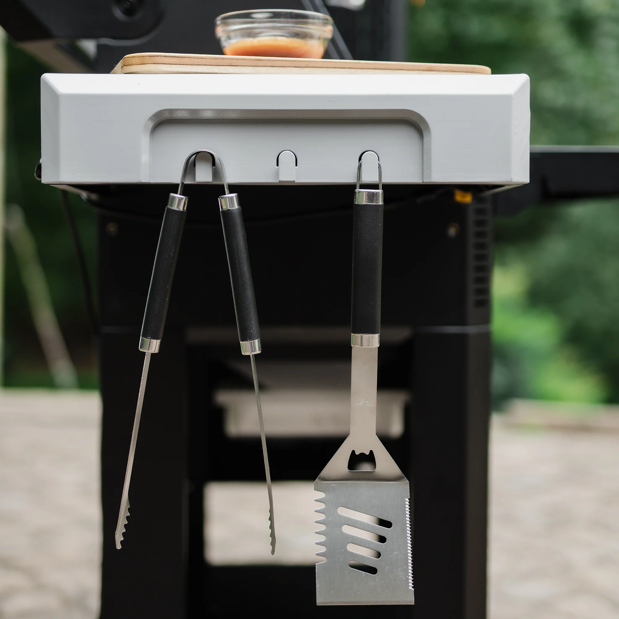 Masterbuilt Gravity Series 600 Digital Charcoal Grill + Smoker - Bundle - Image 15